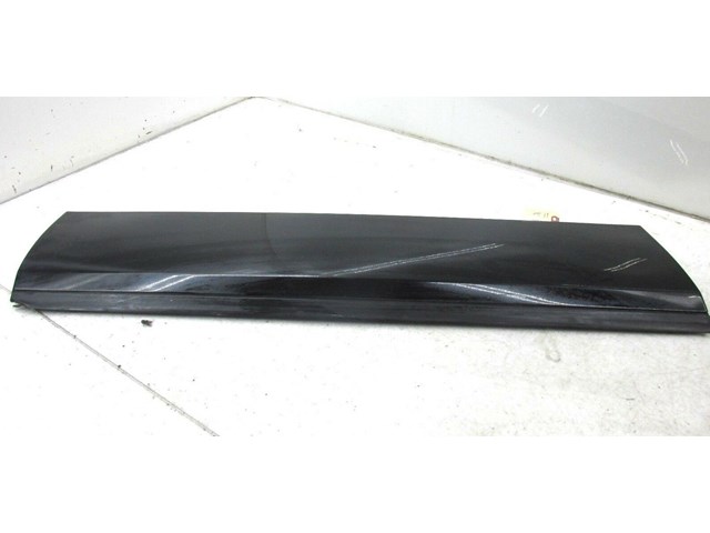 2003-2006 RANGE ROVER HSE OEM LEFT FRONT SIDE DOOR MOULDING
