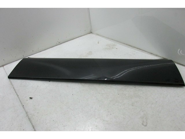 2003-2006 RANGE ROVER HSE OEM LEFT FRONT SIDE DOOR MOULDING