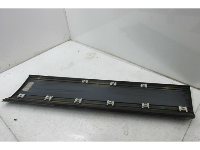 2003-2006 RANGE ROVER HSE OEM LEFT FRONT SIDE DOOR MOULDING