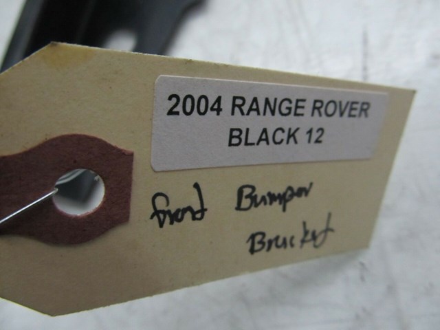 2003-2006 RANGE ROVER HSE OEM FRONT BUMPER BRACKET 