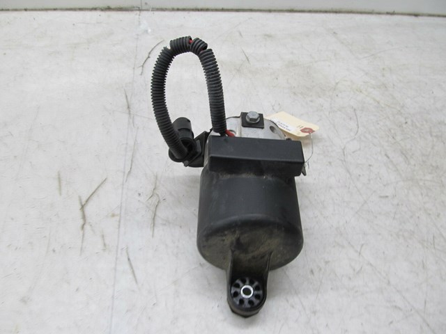 2003-2006 RANGE ROVER HSE OEM LEFT FRONT BRAKE VACCUM PUMP 
