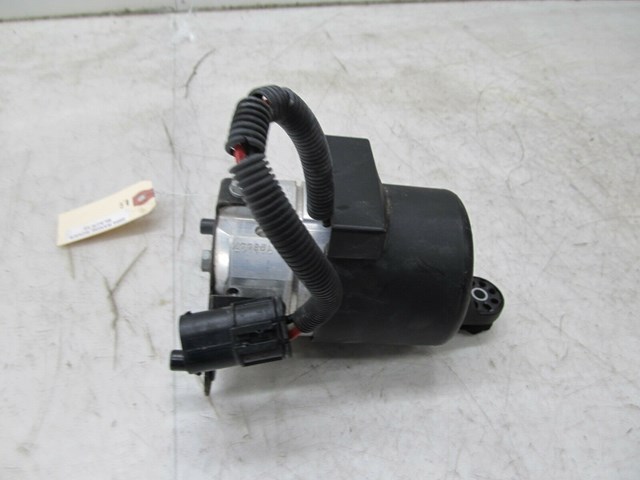  2003-2006 RANGE ROVER HSE OEM LEFT FRONT BRAKE VACCUM PUMP 