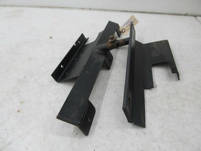 2007-2012 MERCEDES GL450 X164 OEM LEFT SIDE STEP BRACKET SUPPORT HOLDERS 