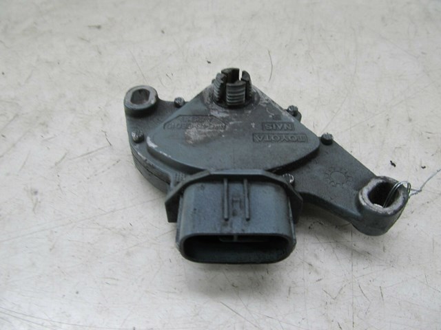  2004-2007 LEXUS RX350 OEM TRANSMISSION GEAR SELECTOR 