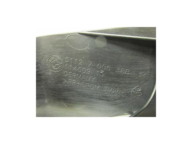 2008-2010 BMW 528i 535i E60 OEM CENTER REAR BUMPER COVER BOTTOM GUIDE PLASTIC