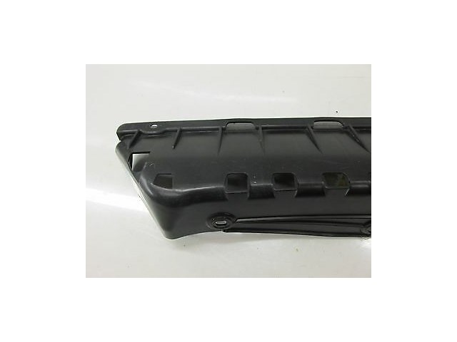 2008-2010 BMW 528i 535i E60 OEM CENTER REAR BUMPER COVER BOTTOM GUIDE PLASTIC