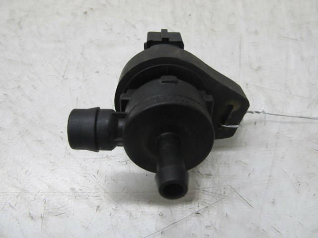  2003-2006 RANGE ROVER HSE OEM FUEL TANK BREATHER 