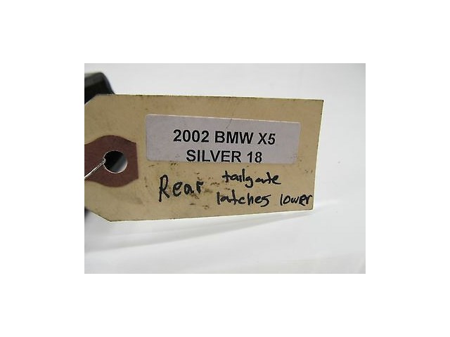 2001-2003 BMW X5 4.4L E53 OEM REAR LOWER TAILGATE CATCH LATCH BRACKET SET PAIR