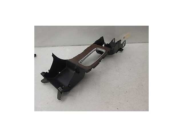 2005-2009 BUICK LACROSSE OEM FRONT CENTER CONTROL AUTOMATIC GEAR SELECTOR BEZEL 