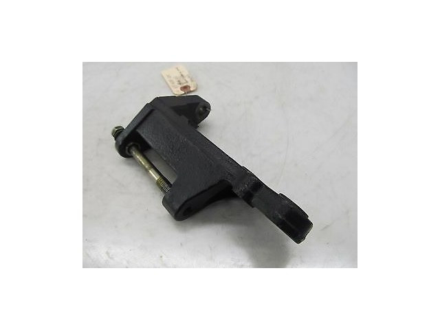 2003-2004 INFINITI G35 COUPE OEM POWER STEERING PUMP MOUNT BRACKET ASSEMBLY