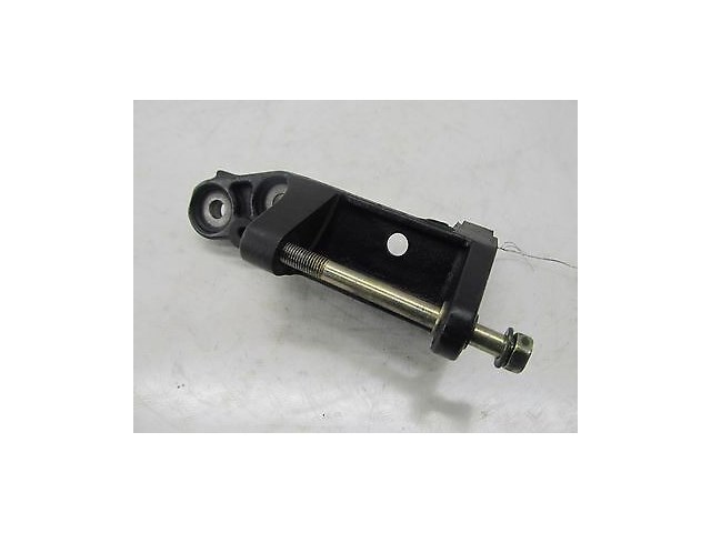 2003-2004 INFINITI G35 COUPE OEM POWER STEERING PUMP MOUNT BRACKET ASSEMBLY