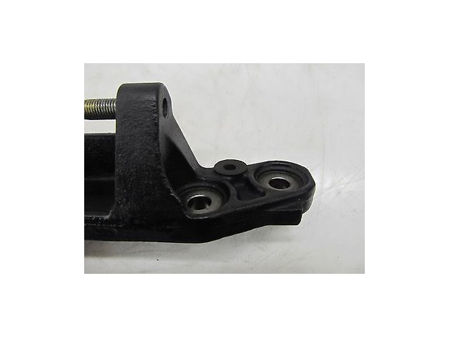 2003-2004 INFINITI G35 COUPE OEM POWER STEERING PUMP MOUNT BRACKET ASSEMBLY