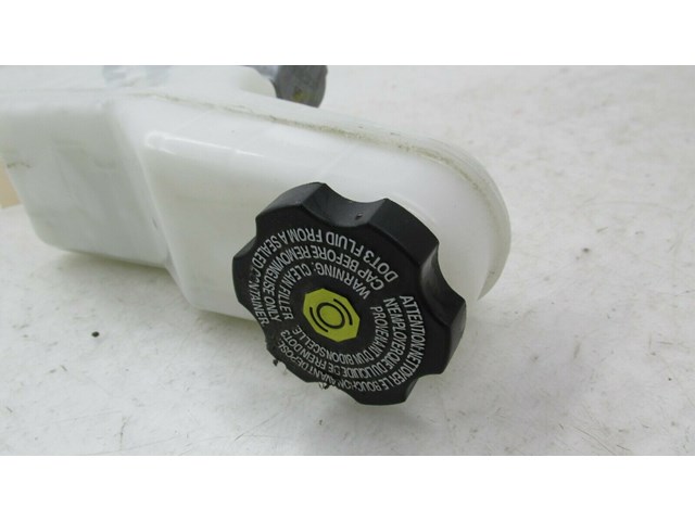 2017-2019 BUICK LACROSSE OEM MASTER BRAKE CYLINDER WITH RESERVOIR  