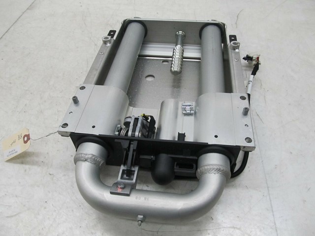 2006-2013 VOLVO C70 T5 OEM RIGHT REAR ROLL OVER PROTECTION BAR 