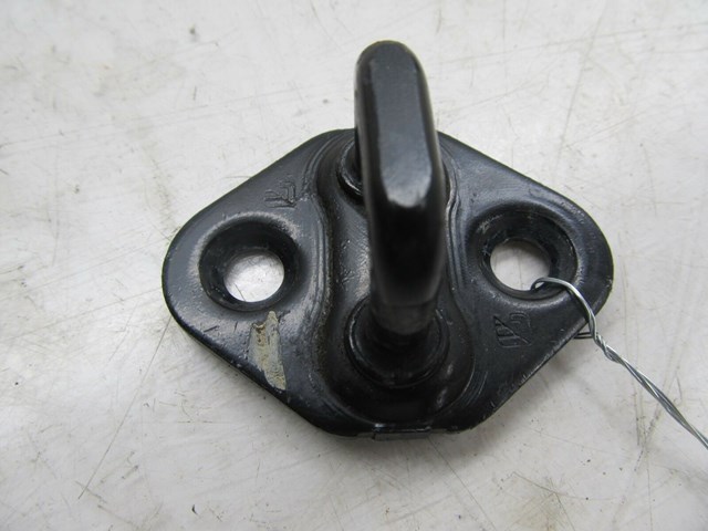 2007-2015 NISSAN XTERRA OEM RIGHT FRONT PASSENGER SIDE DOOR LATCH HOOK 