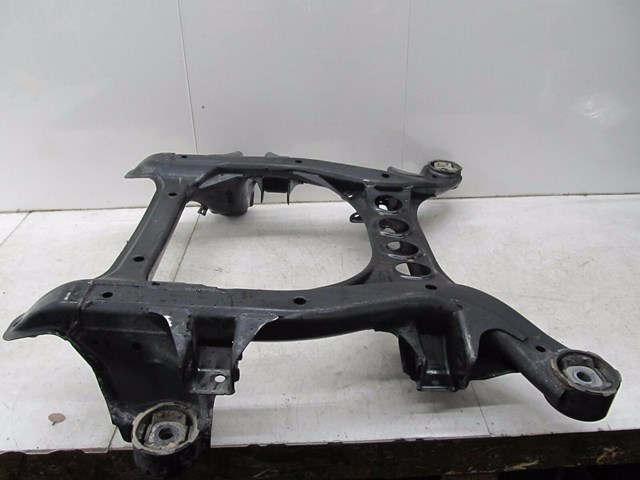 2004-2007 VOLKSWAGEN TOUAREG OEM FRONT CROSS MEMBER FRAME SUPPORT 