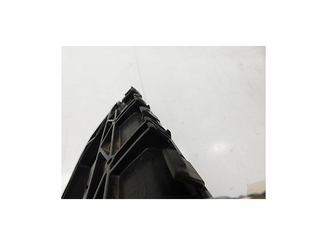 2008-2012 AUDI A4 AVANT WAGON B8 OEM RIGHT REAR BUMPER GUIDE 8k9 807 454