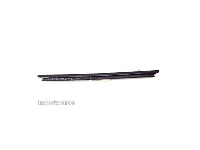 2002-2006 CADILLAC ESCALADE OEM LEFT REAR OUTER WINDOW SWEEP 