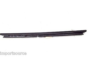 2002-2006 CADILLAC ESCALADE OEM LEFT REAR OUTER WINDOW SWEEP 