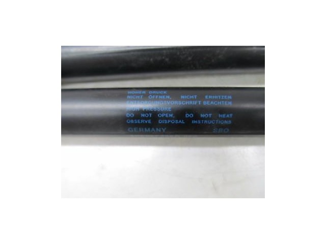 2008-2013 VOLKSWAGEN GTI MK6 OEM REAR HATCH STRUT SET (2)