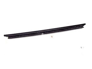 2002-2006 CADILLAC ESCALADE OEM RIGHT REAR OUTER WINDOW SWEEP 