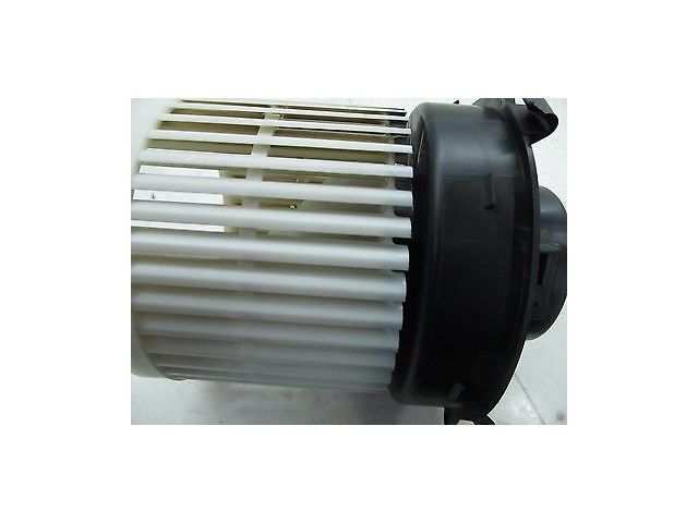 2014-2016 NISSAN VERSA NOTE OEM FRONT BLOW MOTOR 