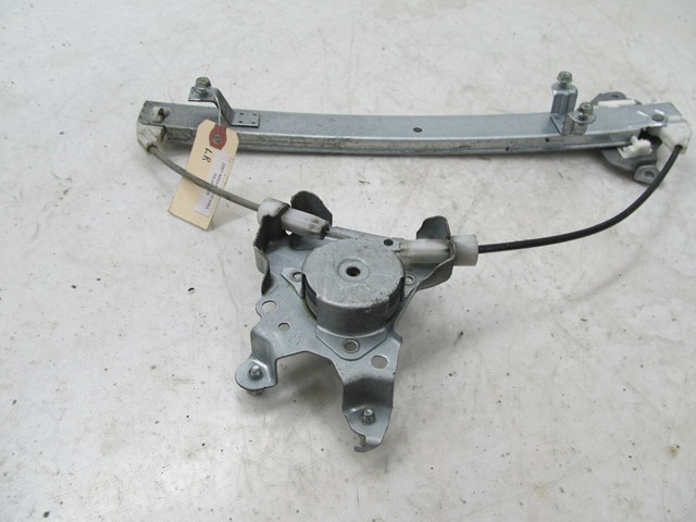 2007-2015 NISSAN XTERRA OEM LEFT REAR PASSENGER DOOR WINDOW TRACK 