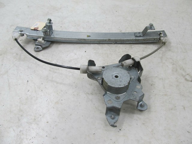 2007-2015 NISSAN XTERRA OEM RIGHT REAR PASSENGER DOOR WINDOW TRACK 