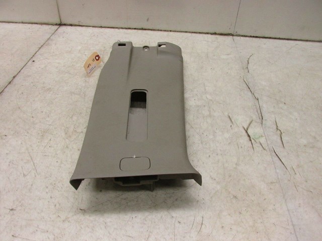 2007-2015 NISSAN XTERRA OEM RIGHT FRONT PASSENGER SIDE B-PILLAR 76985EA500 