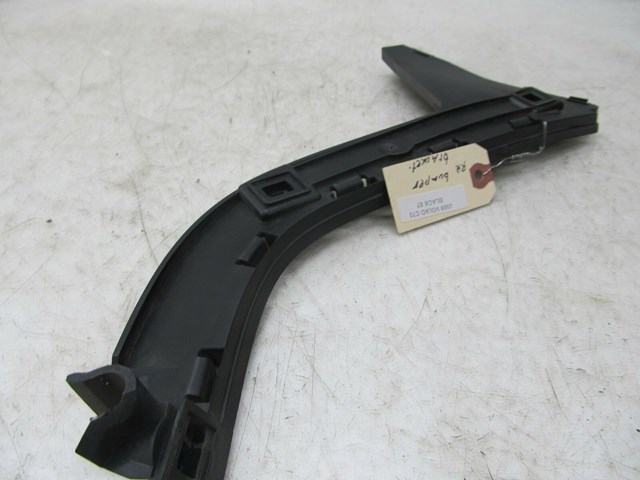2006-2013 VOLVO C70 T5 OEM RIGHT REAR PASSENGER BUMPER MOUNTING BRACKET CLIP