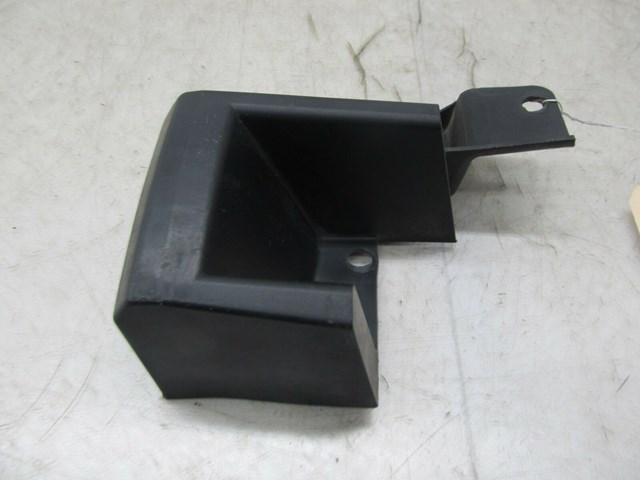  2003-2006 RANGE ROVER HSE OEM LEFT REAR BUMPER BRACKET 