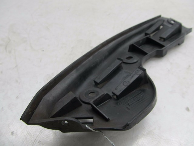 2004-2007 VOLKSWAGEN TOUAREG OEM LEFT REAR BUMPER GUIDE MOUNT BRACKET 7L6807393