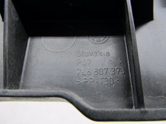 2004-2007 VOLKSWAGEN TOUAREG OEM LEFT REAR BUMPER GUIDE MOUNT BRACKET 7L6807393