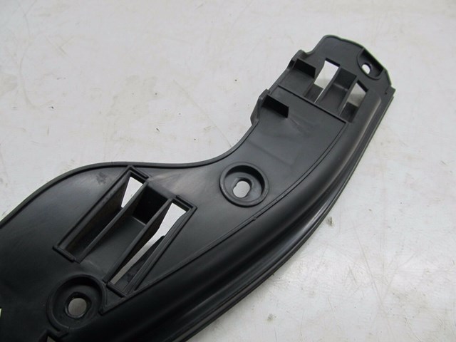 2004-2007 VOLKSWAGEN TOUAREG OEM LEFT REAR BUMPER GUIDE MOUNT BRACKET 7L6807393