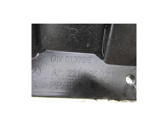 2007-2009 MERCEDES S600 W221 OEM RIGHT REAR BUMPER BRACKET W/ RETAINER BAR