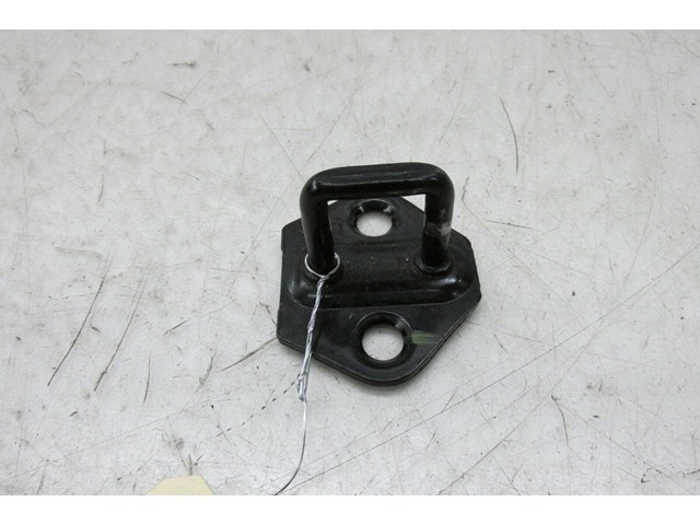  2009-2016 INFINITI FX35 QX70 OEM REAR TAILGATE HATCH LOWER CATCH LATCH 