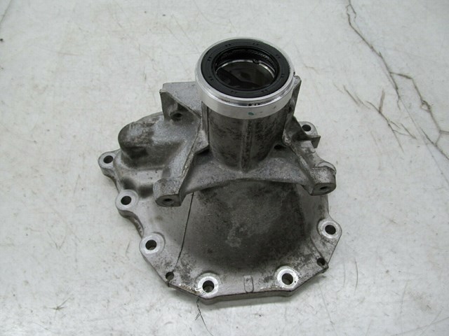   2011-2018 INFINITI M37 Q70 OEM REAR TRANSMISSION HOUSING COVER 