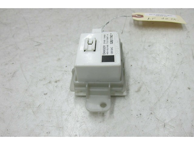  2011-2018 INFINITI M37 Q70 OEM LEFT FRONT AIR CLEANER PURIFIER 