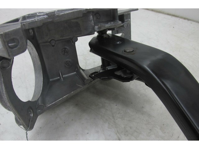 2007-2010 BMW 328xi E90 OEM LEFT FRONT DRIVER BRAKE W/ BRACKET AUTOMATIC DCT