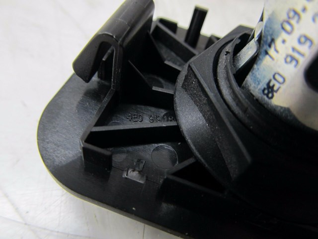 2004-2008 AUDI A8L W12 OEM LEFT REAR 12V CHARGER PORT 