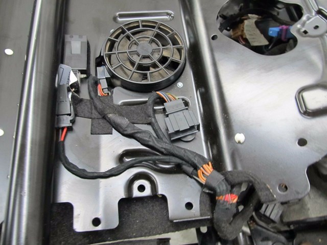 2004-2008 AUDI A8L W12 OEM LEFT FRONT DRIVER SIDE TRACK FRAME WITH MOTORS