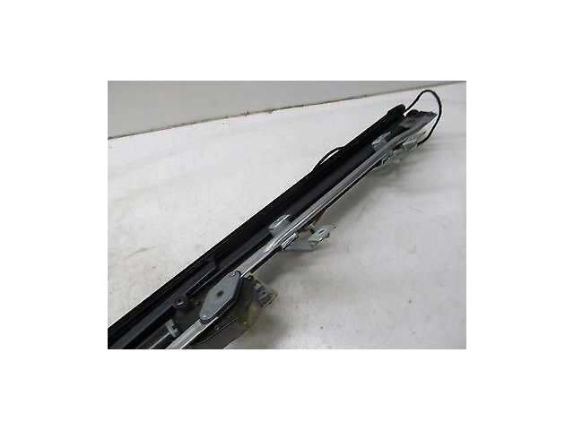 2004-2008 MASERATI QUATTROPORTE M139 OEM REAR BACK WINDOW SUN SHADE BLIND COVER