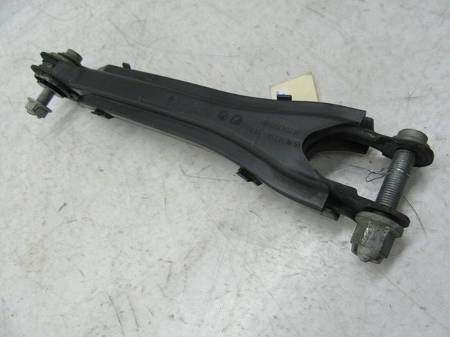 2012-2015 MERCEDES C250 COUPE W204 OEM RIGHT REAR LOWER FORWARD CONTROL ARM