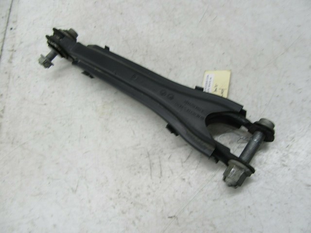 2012-2015 MERCEDES C250 COUPE W204 OEM RIGHT REAR LOWER FORWARD CONTROL ARM
