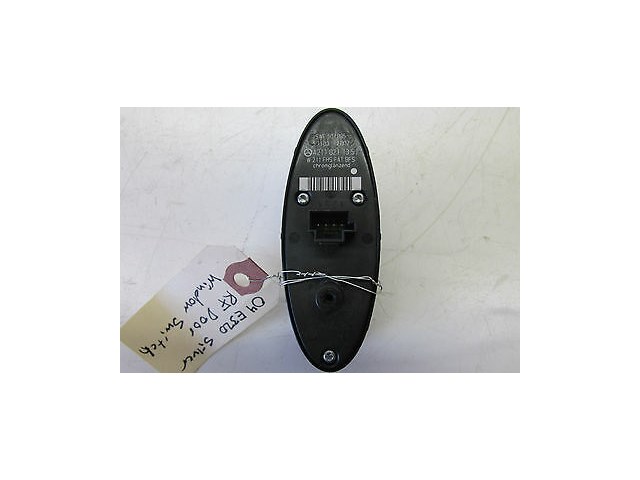 2003-2006 MERCEDES BENZ E320 W211 OEM RIGHT FRONT PASSENGER WINDOW CONTROL 