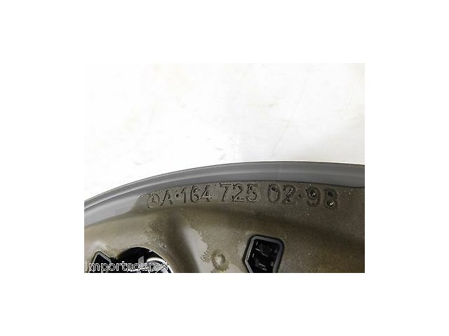 2007-2012 MERCEDES GL450 X164 OEM RIGHT FRONT PASSENGER DOOR TWEETER COVER