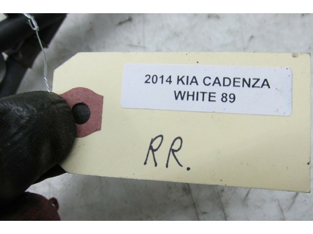 2014-2016 KIA CADENZA OEM RIGHT REAR PARKING BRAKE CABLE 