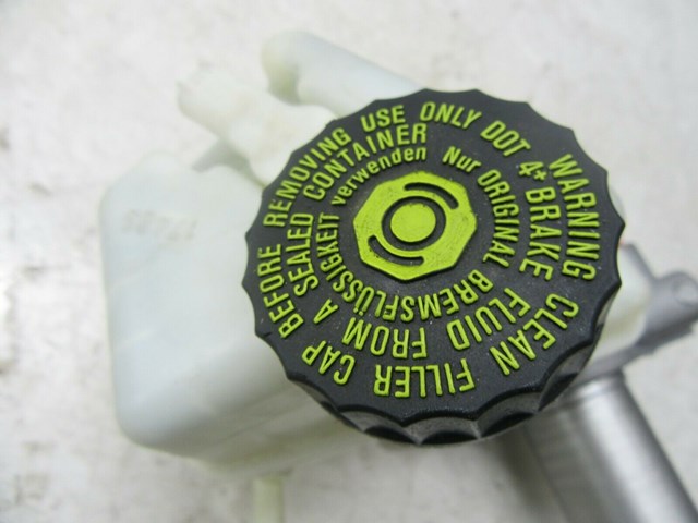 2012-2015 MERCEDES C250 COUPE W204 OEM MASTER BRAKE CYLINDER 