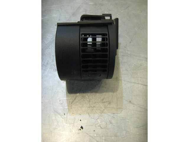 06 Infiniti G35 LH Driver Dash Vent  R16772