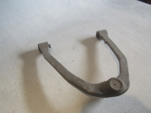 06 Infiniti G35 Driver Front Upper Control Arm  R16781